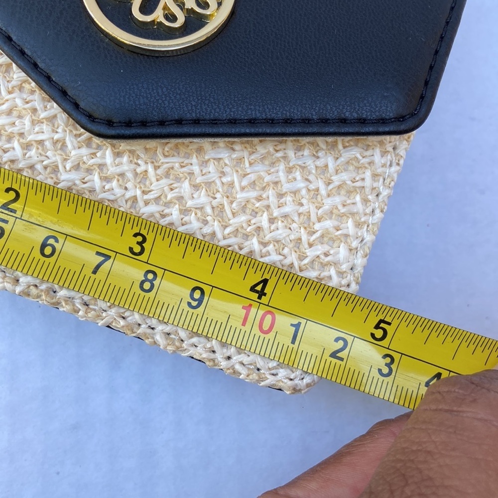 New GUESS Mini Crossbody Straw - Picture 8 of 10